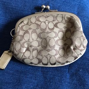 Coach Bags - Brown/Tan Coach Coin Purse Coach Bags - Brown/Tan Coach Coin Purse